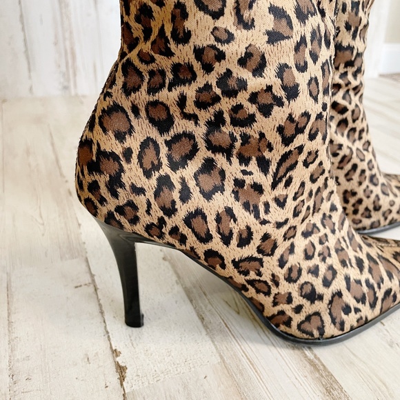 Fioni | Leopard Print Heel Sock Booties | Size: 8.5 - Picture 8 of 10